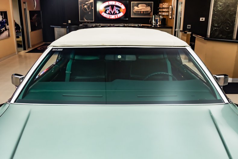 Lincoln-Continental-1978-Jade-Moondust-Metall-23