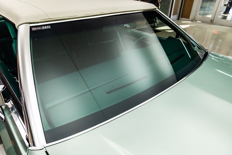 Lincoln-Continental-1978-Jade-Moondust-Metall-3