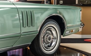 Lincoln-Continental-1978-Jade-Moondust-Metall-32