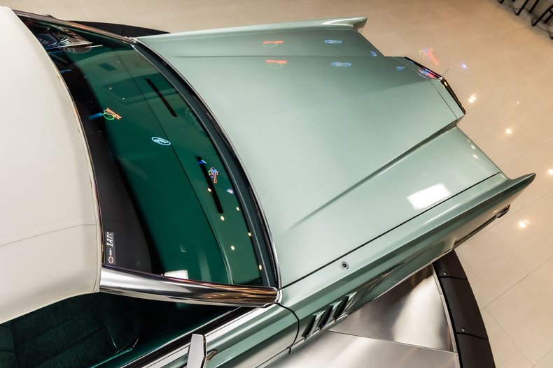 Lincoln-Continental-1978-Jade-Moondust-Metall-33