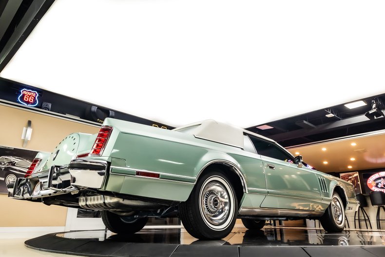 Lincoln-Continental-1978-Jade-Moondust-Metall-35