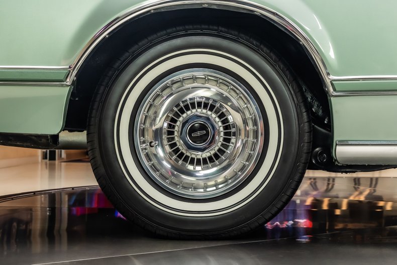 Lincoln-Continental-1978-Jade-Moondust-Metall-40