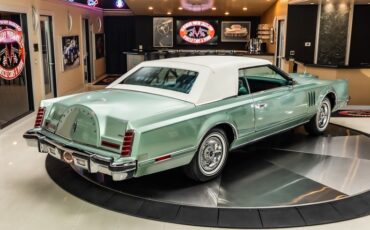 Lincoln-Continental-1978-Jade-Moondust-Metall-41