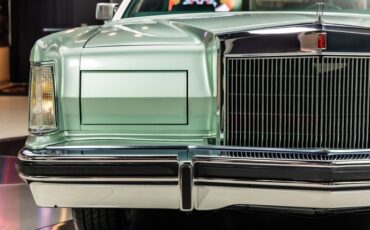 Lincoln-Continental-1978-Jade-Moondust-Metall-43