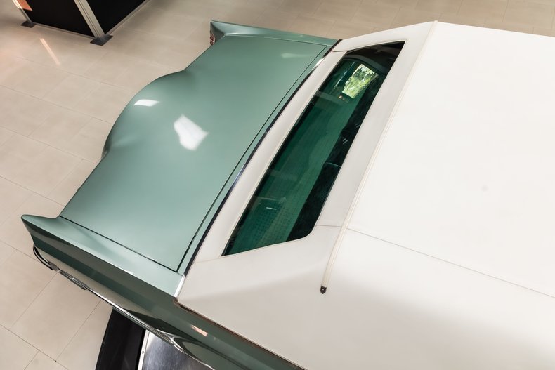 Lincoln-Continental-1978-Jade-Moondust-Metall-45