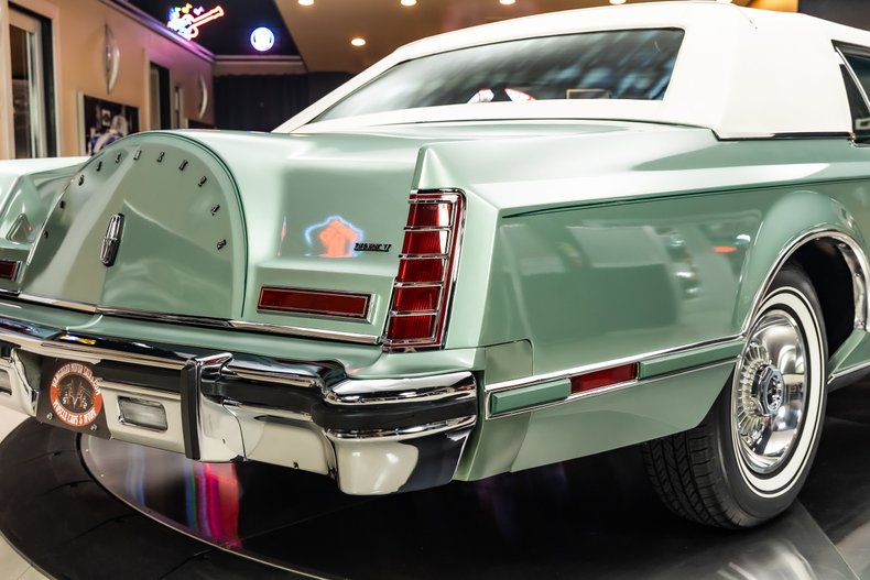Lincoln-Continental-1978-Jade-Moondust-Metall-49