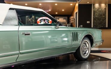 Lincoln-Continental-1978-Jade-Moondust-Metall-5