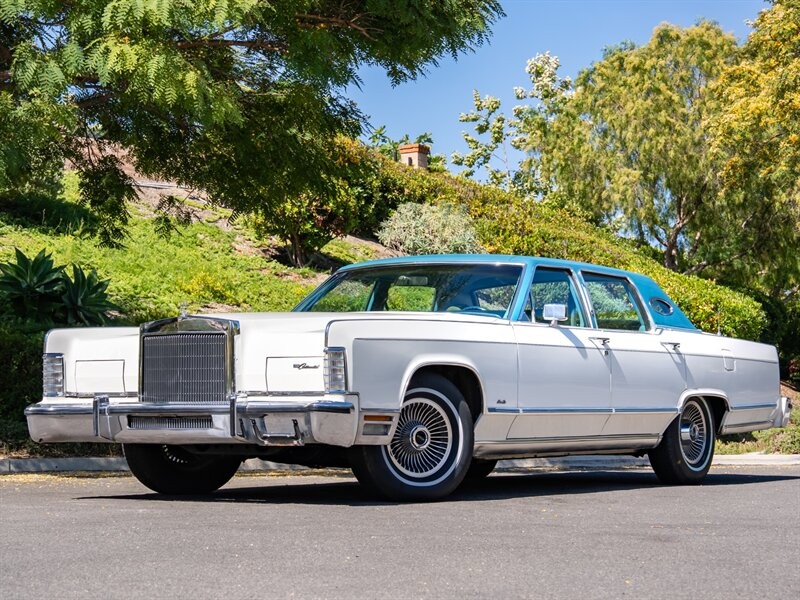 Lincoln Continental 1979 --