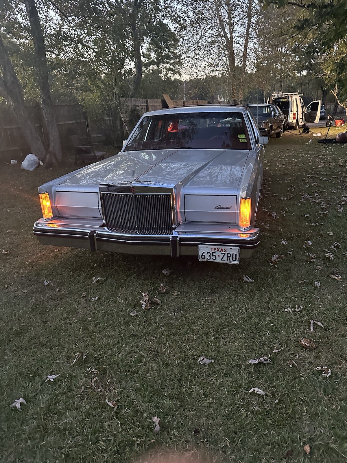 Lincoln-Continental-1983-Compact-1