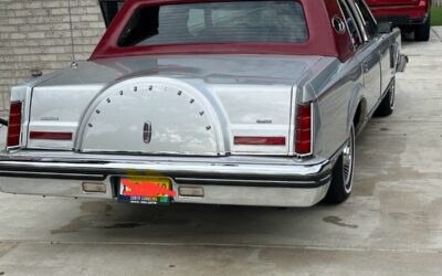 Lincoln Continental 1983 Compact