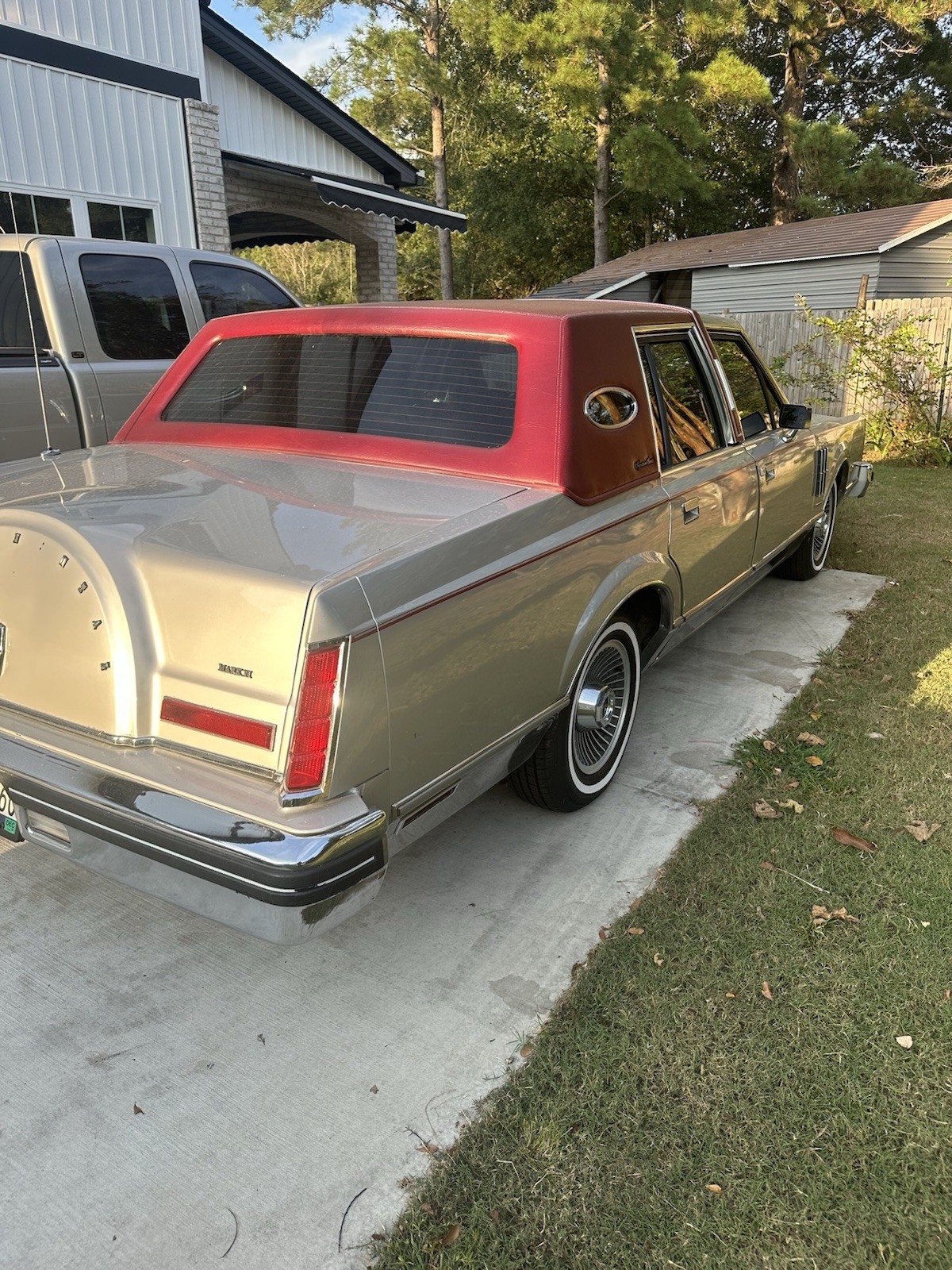 Lincoln-Continental-1983-Compact-6