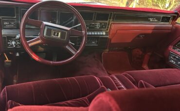 Lincoln-Continental-1983-Compact-7
