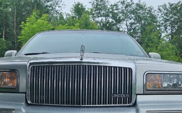 Lincoln-Continental-1996-Sedan-4