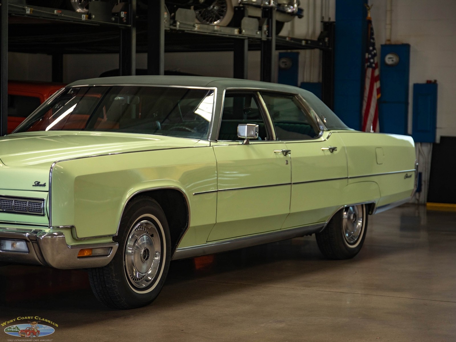 Lincoln-Continental-460-1973-4-Door-Sedan-8