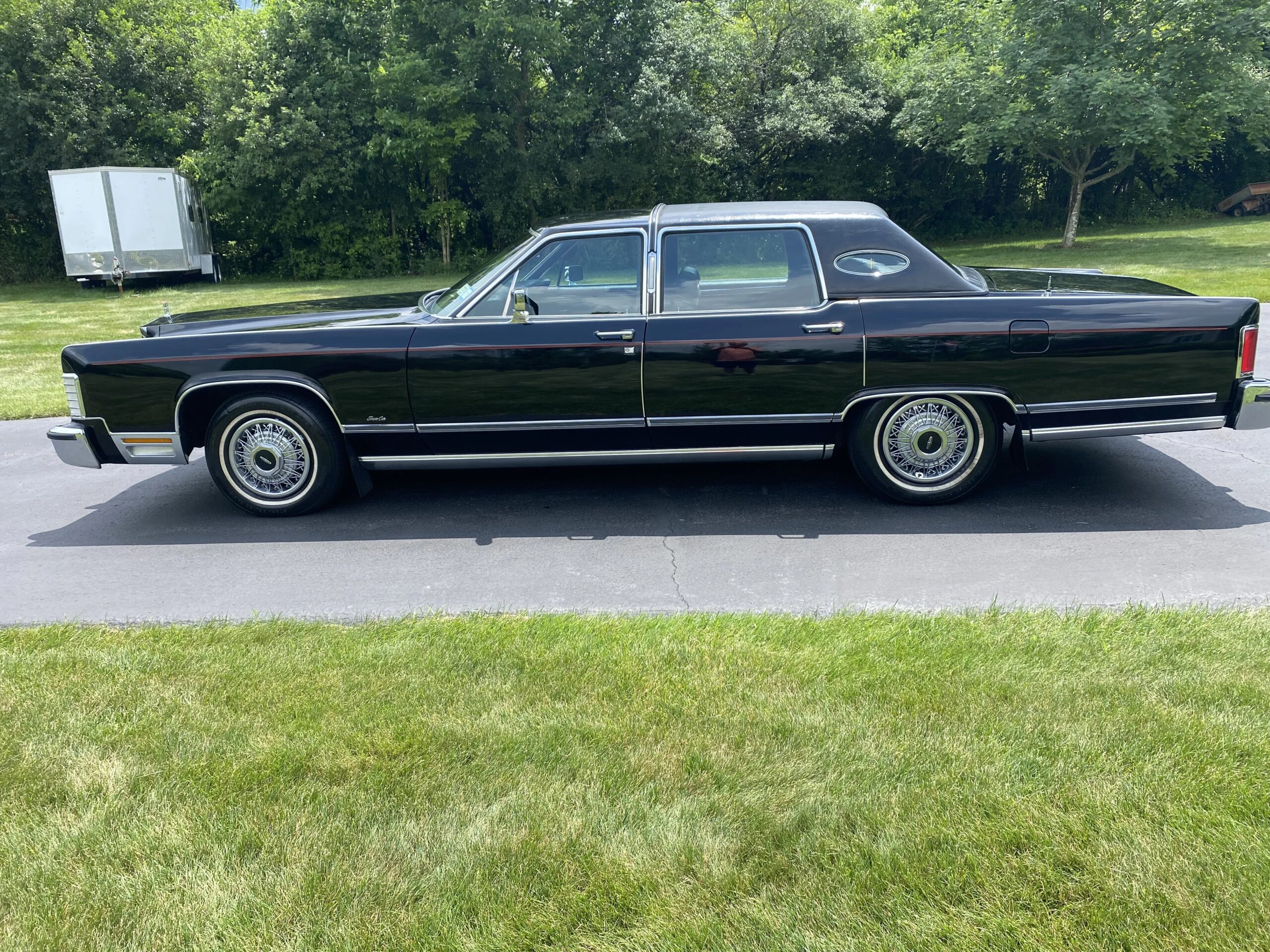 Lincoln-Continental-town-car-1979-Black-Black
