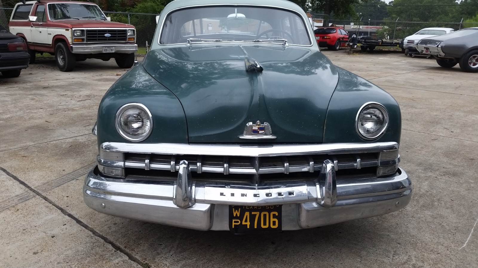 Lincoln-Cosmopolitan-1950-Sedan