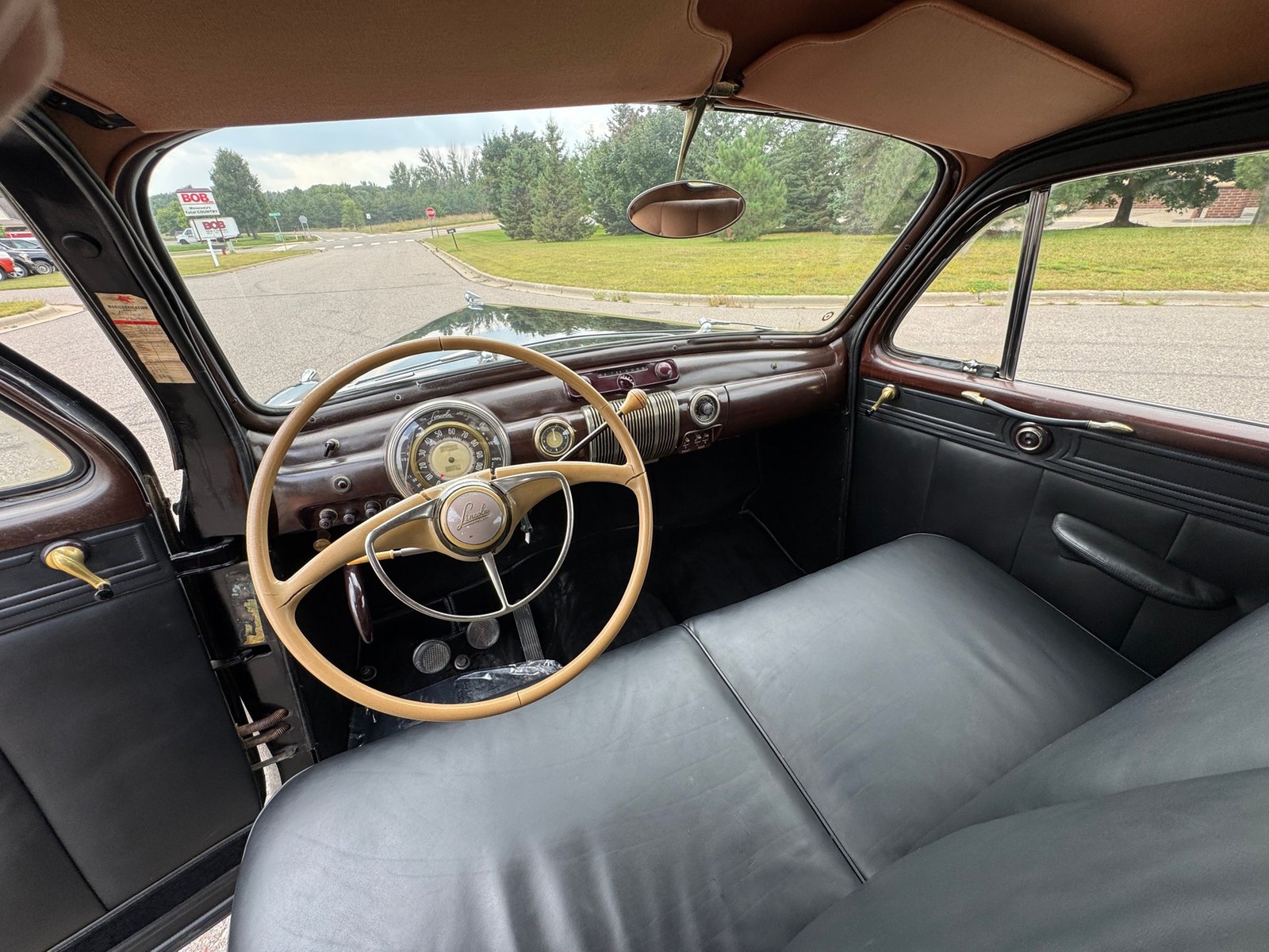 Lincoln-Custom-V12-Limousine-1941-Limousine-10