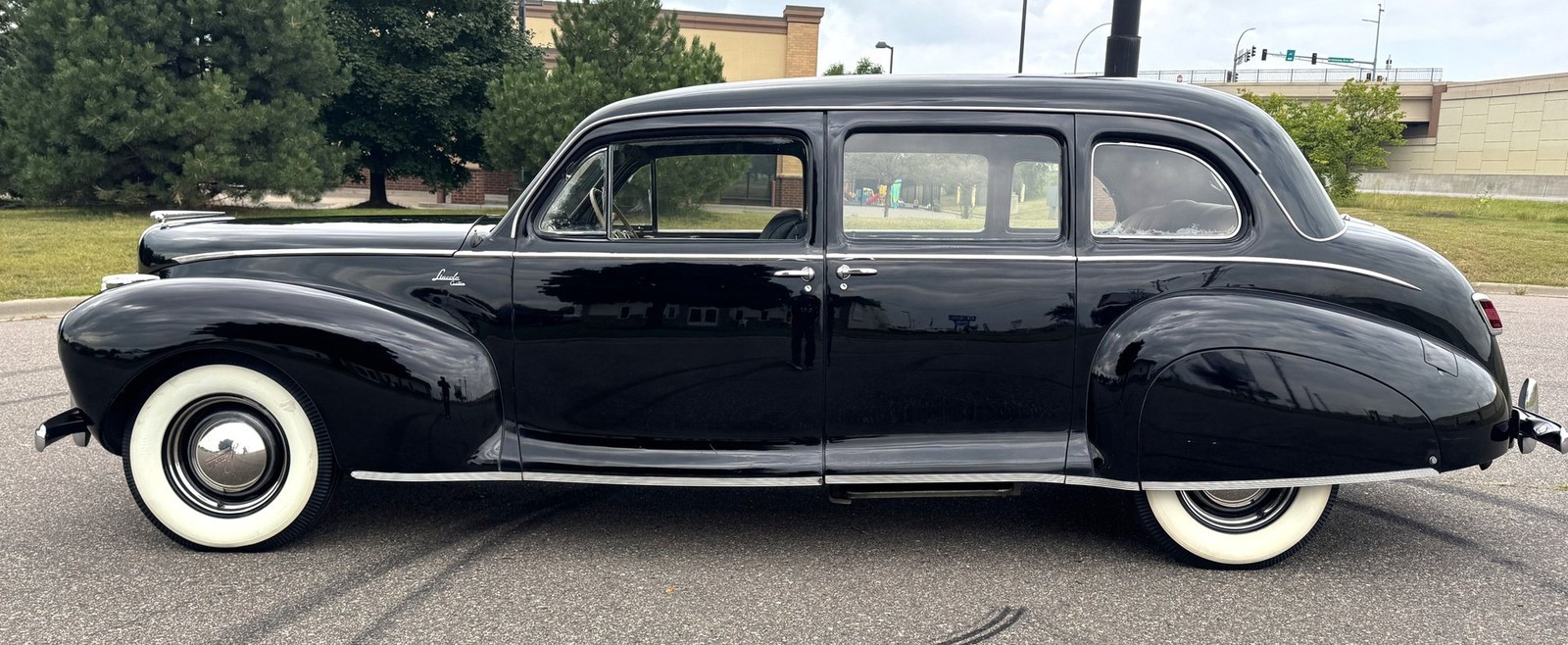 Lincoln-Custom-V12-Limousine-1941-Limousine-6