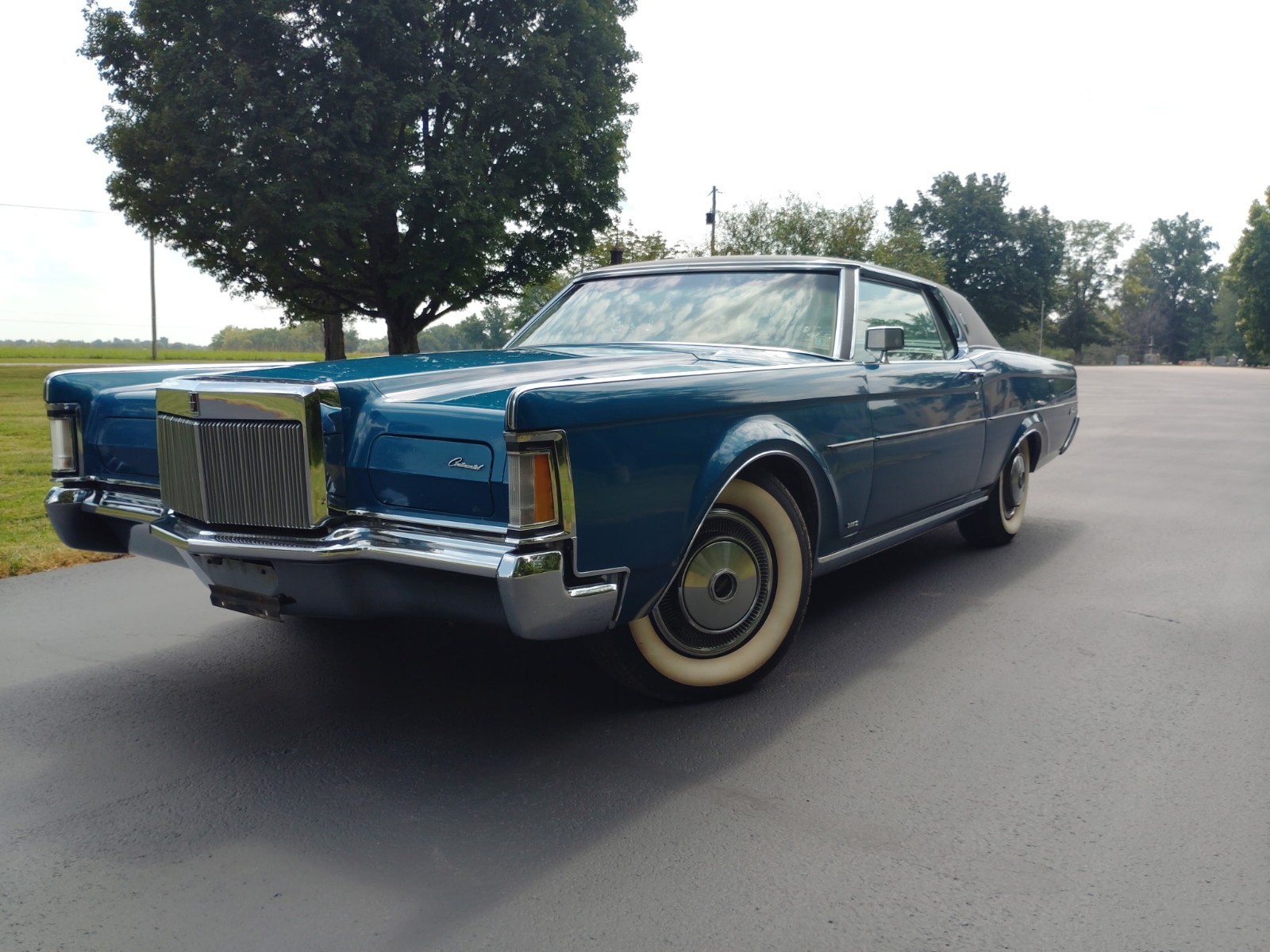 Lincoln-Mark-Series-1970-Coupe-1