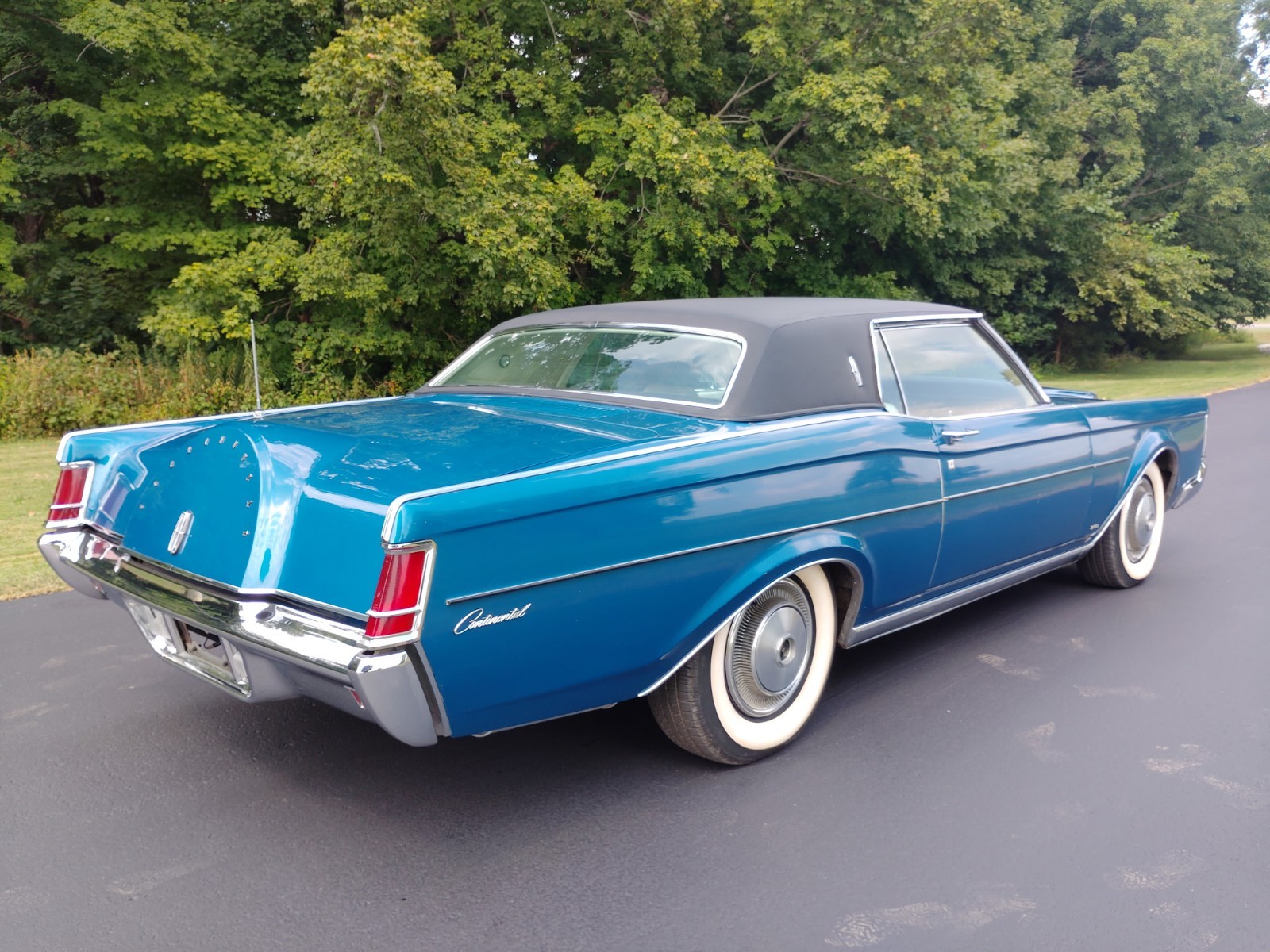 Lincoln-Mark-Series-1970-Coupe-5