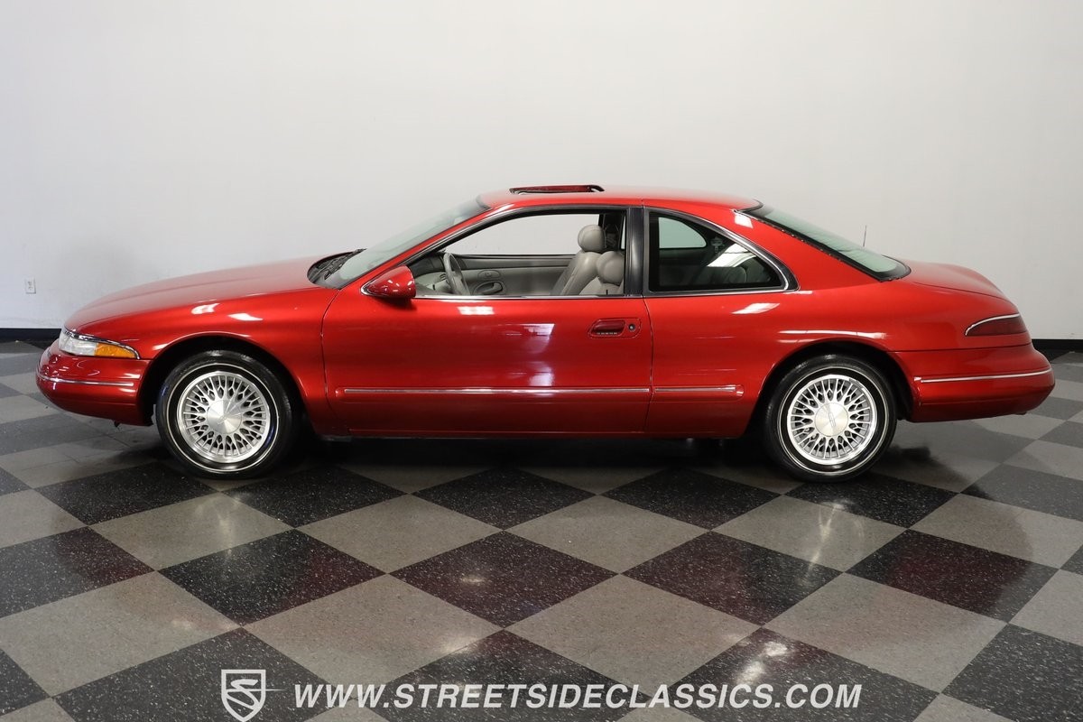 Lincoln-Mark-Series-1996-Coupe-2