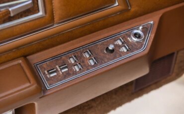 Lincoln-Mark-iv-1973-Black-Tan-17