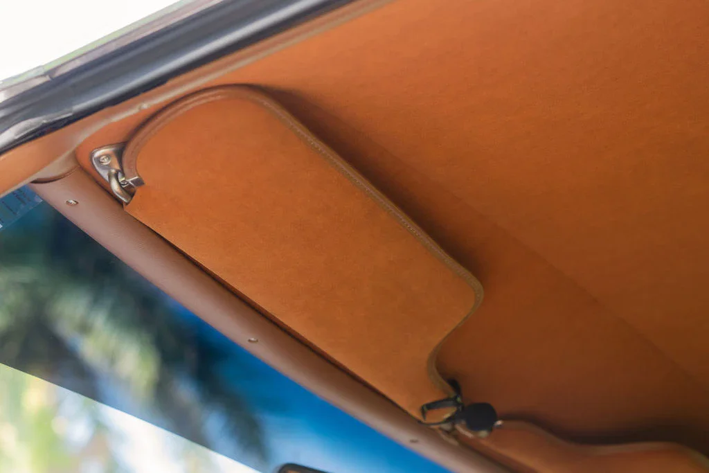 Lincoln-Mark-iv-1973-Black-Tan-25