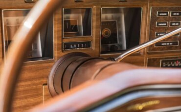 Lincoln-Mark-iv-1973-Black-Tan-26