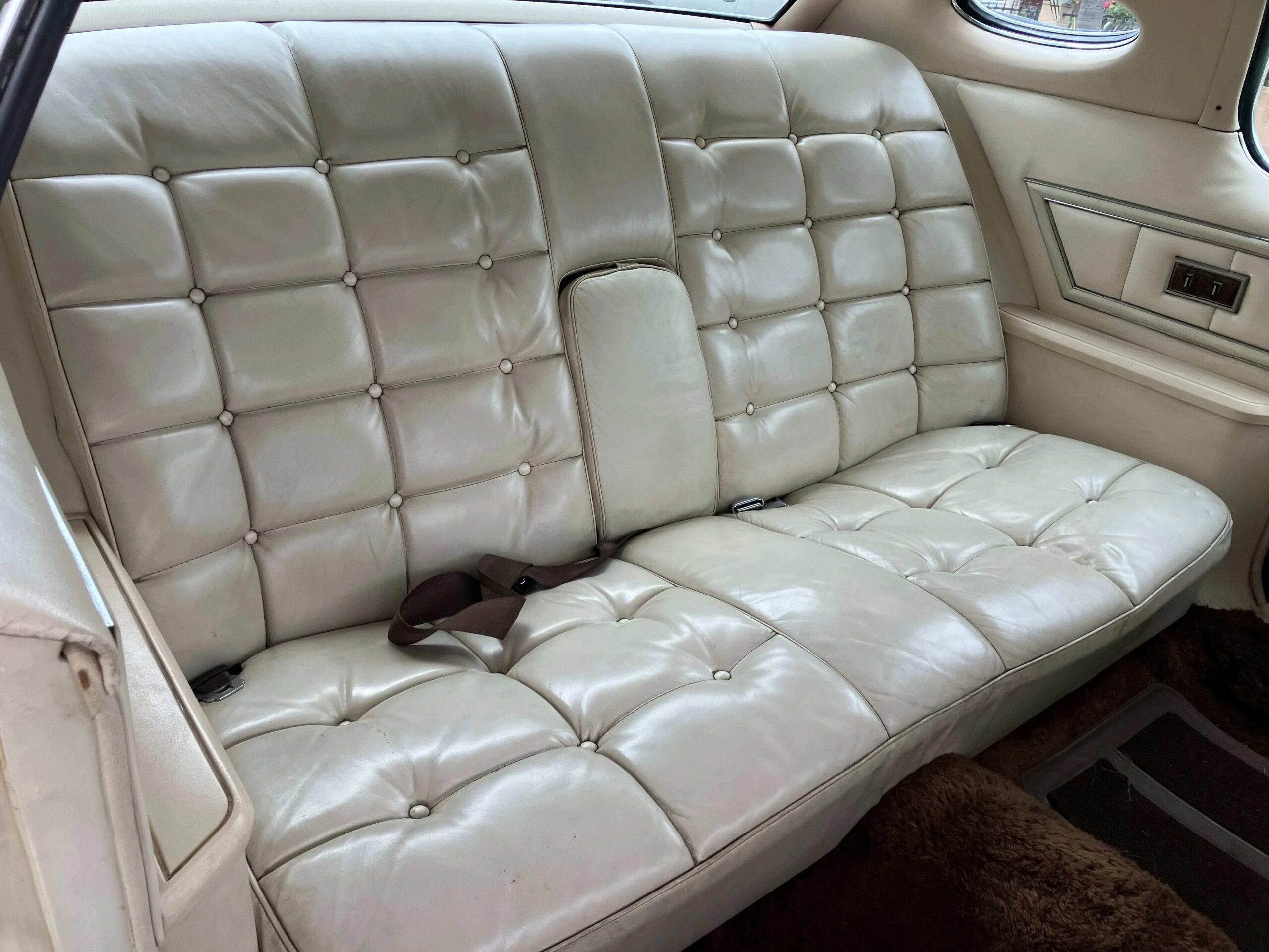 Lincoln-Mark-iv-1973-White-White-10