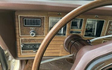 Lincoln-Mark-iv-1973-White-White-13