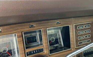 Lincoln-Mark-iv-1973-White-White-14