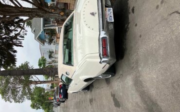 Lincoln-Mark-iv-1973-White-White-17