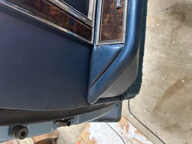 Lincoln-Mark-v-1977-Blue-Blue-14