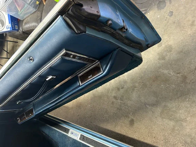 Lincoln-Mark-v-1977-Blue-Blue-21