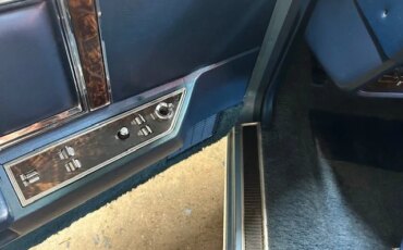 Lincoln-Mark-v-1977-Blue-Blue-5