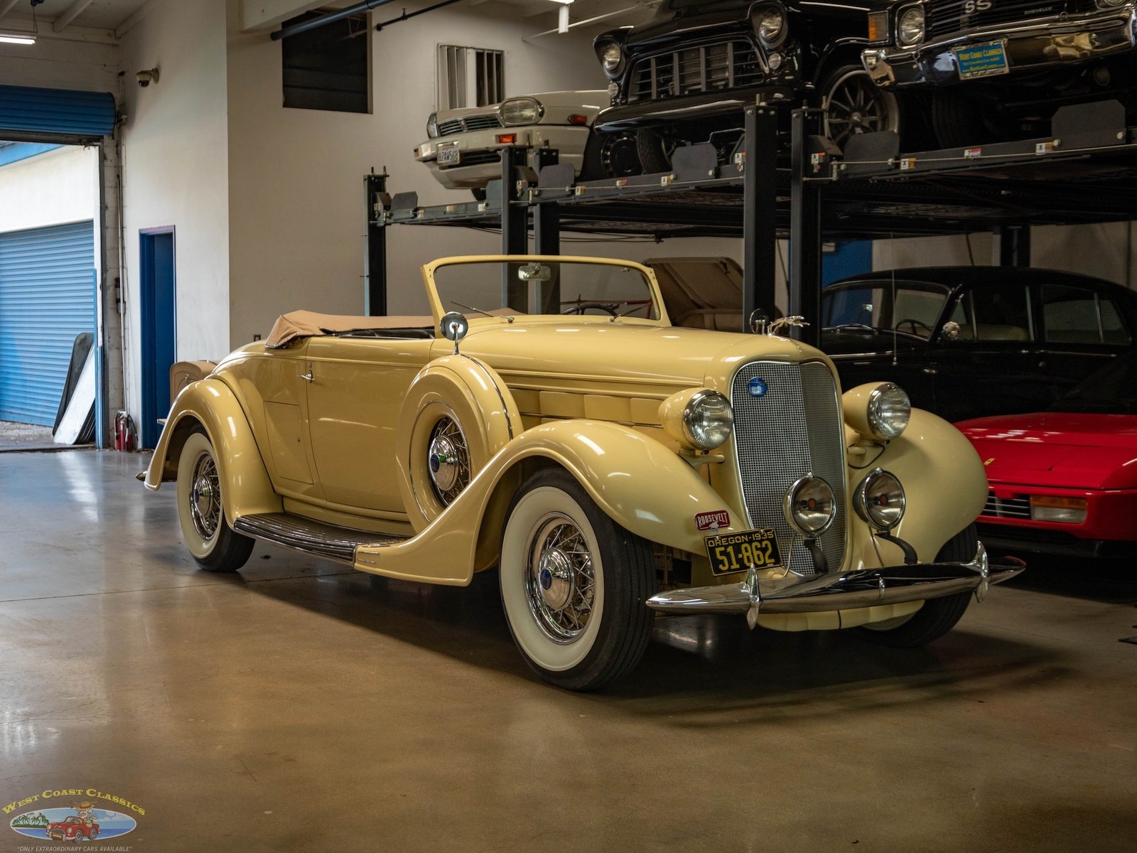 Lincoln-Model-K-V12-Le-Baron-Roadster-1935-2-Door-Roadster-Convertible-10