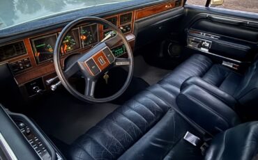 Lincoln-Town-Car-1989-Sedan-13