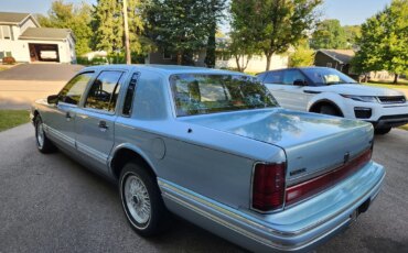 Lincoln-Town-car-cartier-1991-Blue-Blue-22