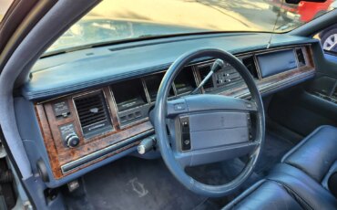 Lincoln-Town-car-cartier-1991-Blue-Blue-23