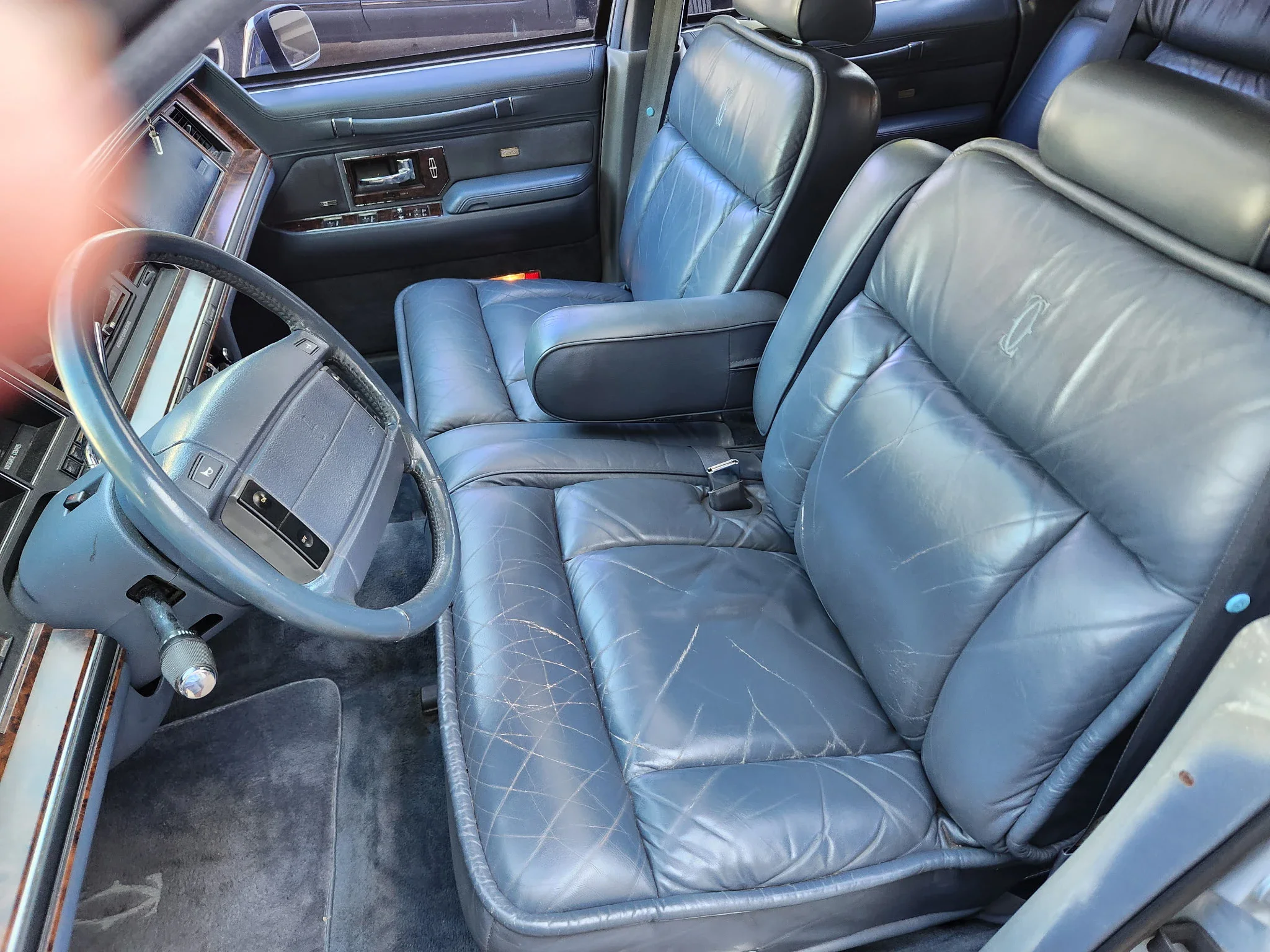 Lincoln-Town-car-cartier-1991-Blue-Blue-24