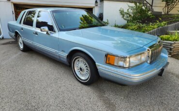 Lincoln-Town-car-cartier-1991-Blue-Blue-26