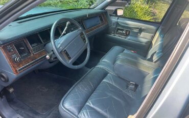 Lincoln-Town-car-cartier-1991-Blue-Blue-27