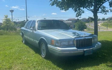 Lincoln-Town-car-cartier-1991-Blue-Blue-31