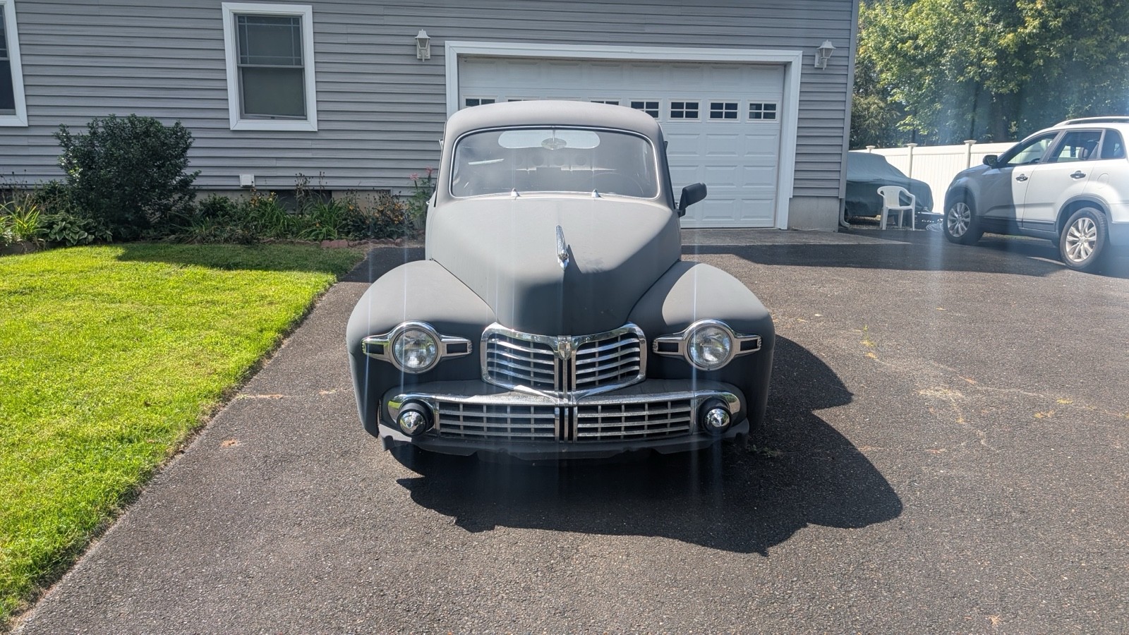 Lincoln-Zephyr-1947-Coupe-2