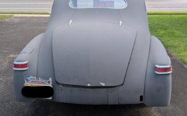 Lincoln-Zephyr-1947-Coupe-3