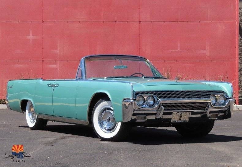 Lincoln-continental-1961-green-24