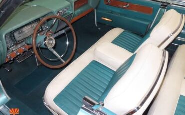 Lincoln-continental-1961-green-25