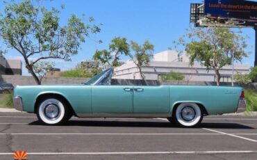 Lincoln-continental-1961-green-31