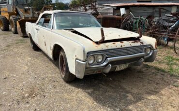 Lincoln-continental-1961-white-9