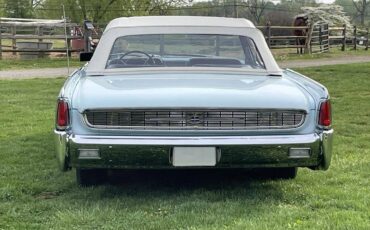 Lincoln-continental-1962-blue-7